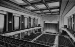 La salle des ftes, vue des balcons